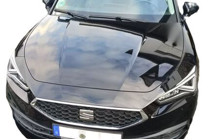 Seat Leon 81.500 km 15.100 &euro; Schwarzenberg 08340
