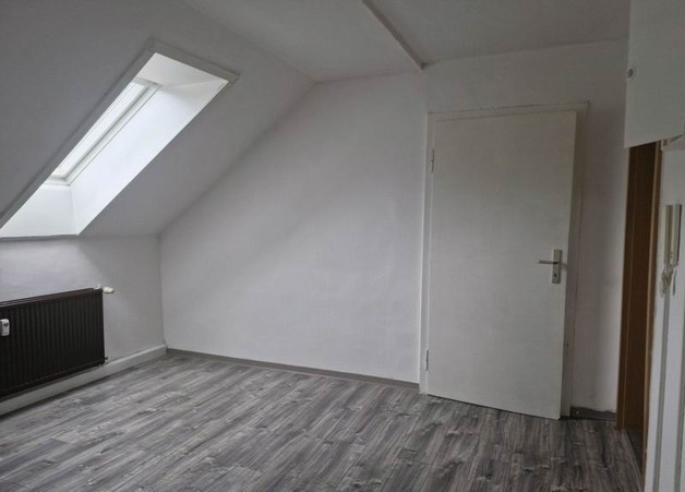 3-Familien-Wohnhaus in Zwickau-Cainsdorf an Kapitalanleger - Mehrfamilienhaus, Wohnhaus Zwickau / Cainsdorf Cainsdorf | Angebot:25923990