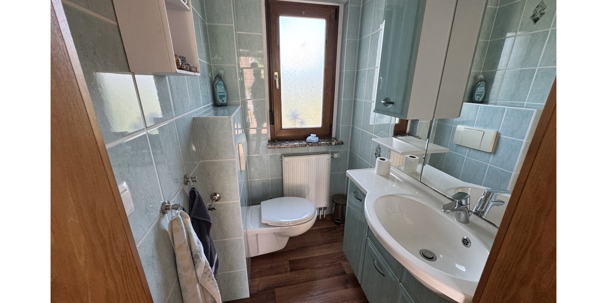 Großzügiges Einfamilienhaus mit Sauna, Sonnenterrasse und drei Garagen in Berga-Wünschendorf. - Einfamilienhaus Berga-Wünschendorf Wünschendorf | Angebot:27266296