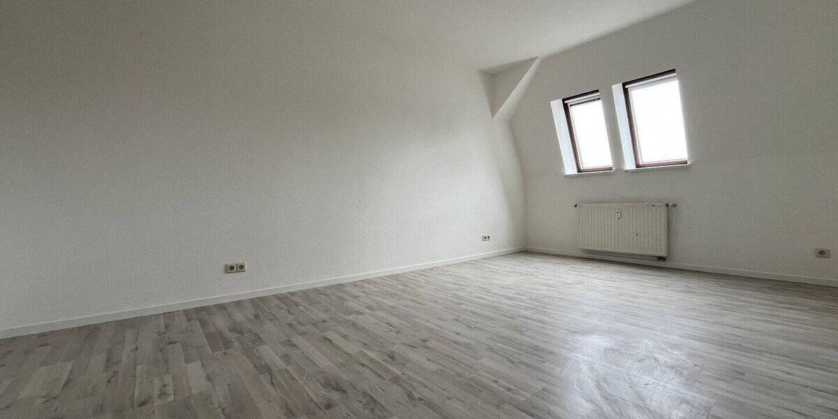 Etagenwohnung Zwickau Pölbitz - 3 Zimmer, 79 m&sup2;, 480&euro; | Angebot:25706272
