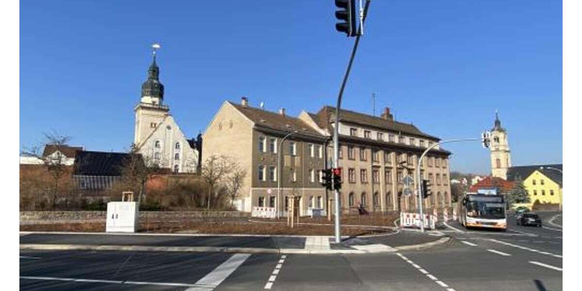Einfamilienhaus Werdau - 30 Zimmer, 1.430 m&sup2;, 180.000&euro; | Angebot:26693060