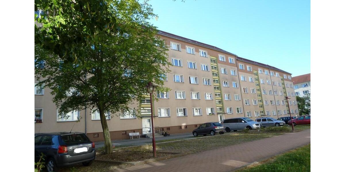 Etagenwohnung Glauchau - 2 Zimmer, 50 m&sup2;, 245&euro; | Angebot:25366581