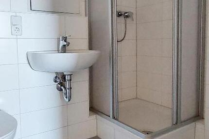 Wohnung Zwickau Neuplanitz - 3 Zimmer, 71 m&sup2;, 350&euro; | Angebot:24877887