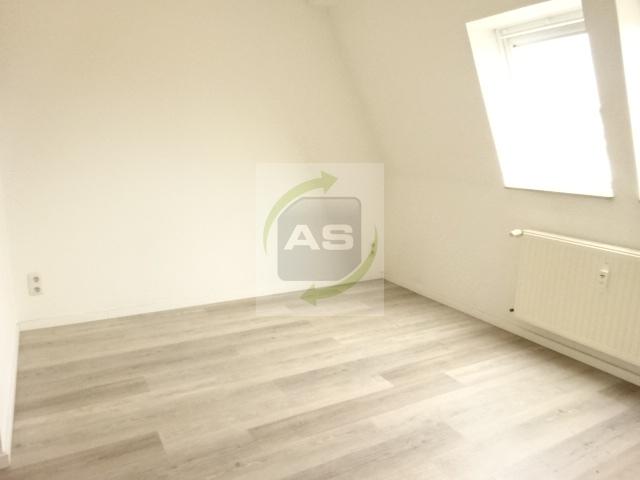 Etagenwohnung Zwickau Zwickau-Nord - 2 Zimmer, 70 m&sup2;, 399&euro; | Angebot:26479866
