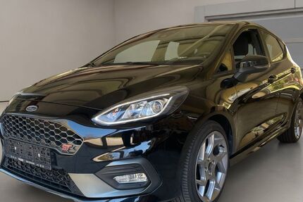 Ford Fiesta 89.698 km 13.490 &euro; Aue-Bad Schlema 08280