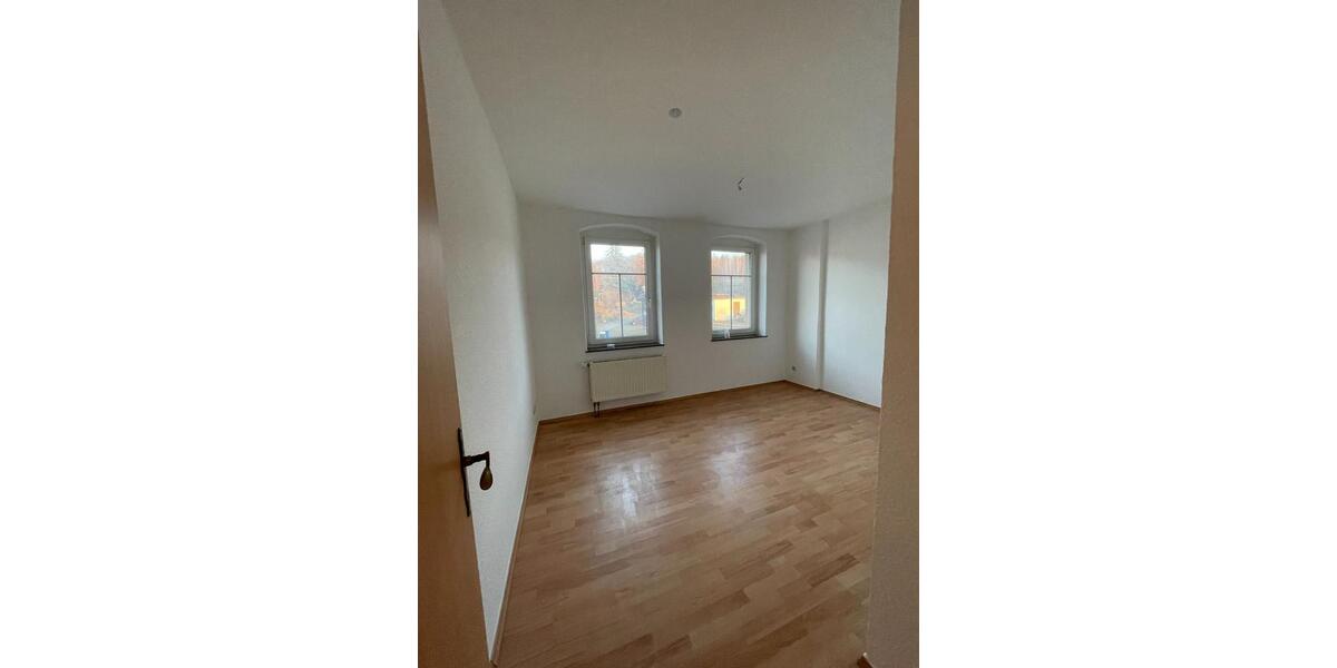 Etagenwohnung Zwickau Cainsdorf - 2 Zimmer, 52 m&sup2;, 286&euro; | Angebot:25406011