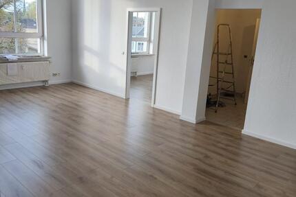 Wohnung Crimmitschau - 3 Zimmer, 78 m&sup2;, 468&euro; | Angebot:24002220