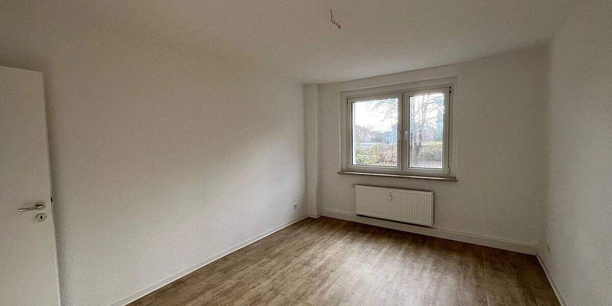 Etagenwohnung Zwickau Marienthal - 3 Zimmer, 56 m&sup2;, 350&euro; | Angebot:25800089