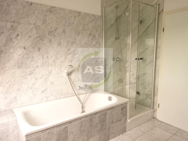 Etagenwohnung Zwickau Zwickau-Nord - 2 Zimmer, 70 m&sup2;, 399&euro; | Angebot:26479866