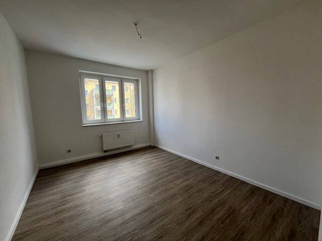 Etagenwohnung Zwickau Pölbitz - 3 Zimmer, 51 m&sup2;, 335&euro; | Angebot:26319678