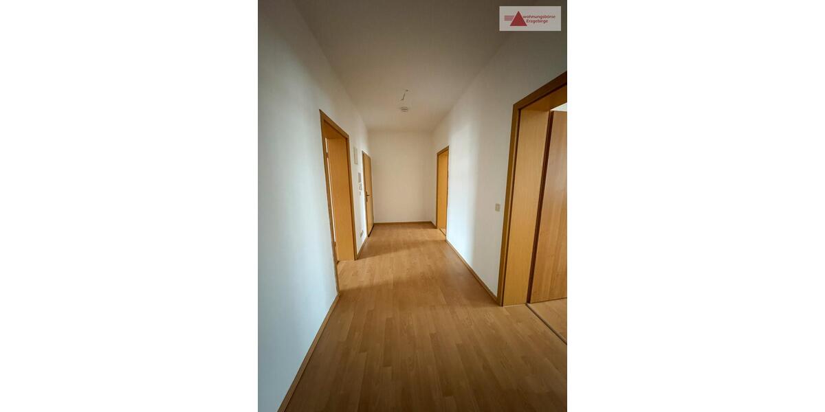 Etagenwohnung Aue-Bad Schlema Bad Schlema - 5 Zimmer, 141 m&sup2;, 700&euro; | Angebot:23146900
