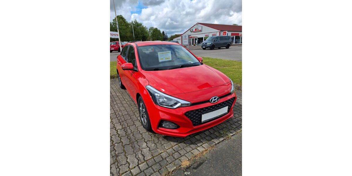 Hyundai i20 21.085 km 13.600 &euro; Glauchau 08371