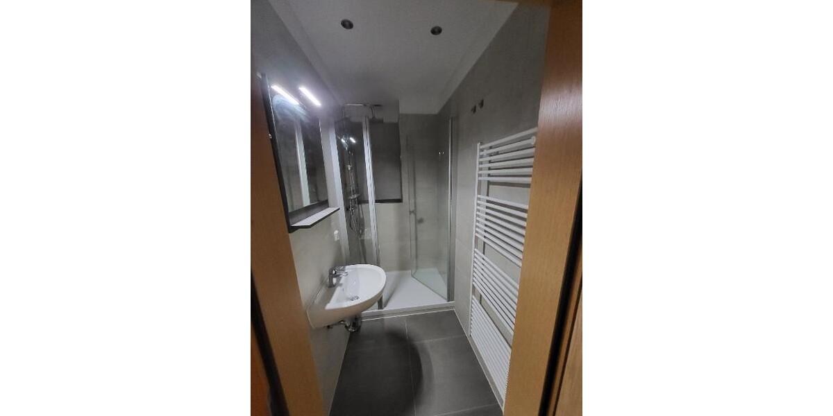 Hochparterre Lauter-Bernsbach Bernsbach - 5 Zimmer, 105 m&sup2;, 693&euro; | Angebot:24840388