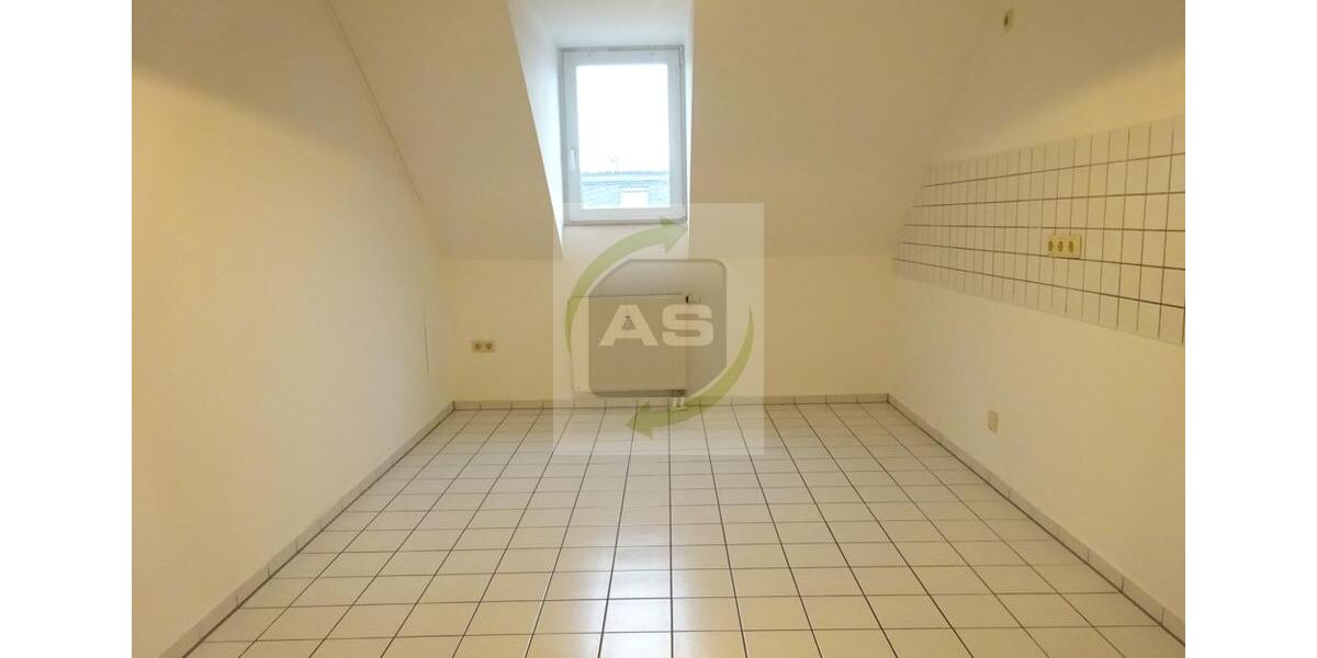 Dachgeschoßwohnung Zwickau - 2 Zimmer, 67 m&sup2;, 299&euro; | Angebot:22591340