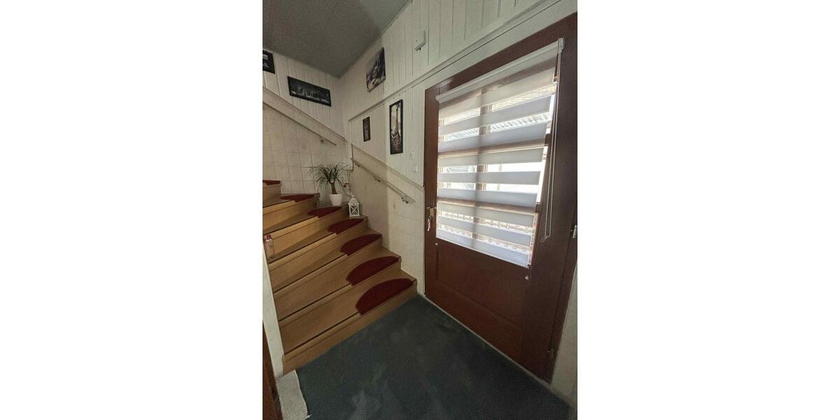 Doppelhaushälfte Rodewisch - 5 Zimmer, 95 m&sup2;, 120.000&euro; | Angebot:23005881