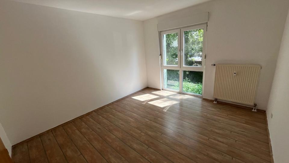 Hochparterre Zwickau Neuplanitz - 3 Zimmer, 77 m&sup2;, 475&euro; | Angebot:20780469