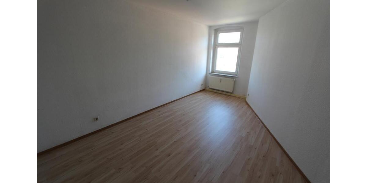 Etagenwohnung Glauchau - 2 Zimmer, 53 m&sup2;, 250&euro; | Angebot:19859241