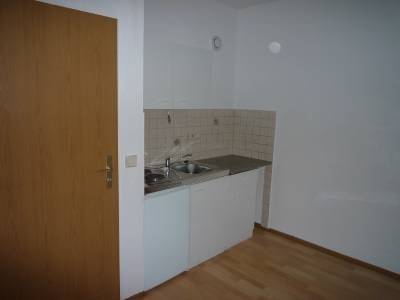 Etagenwohnung Reinsdorf - 1 Zimmer, 36 m&sup2;, 210&euro; | Angebot:25707492