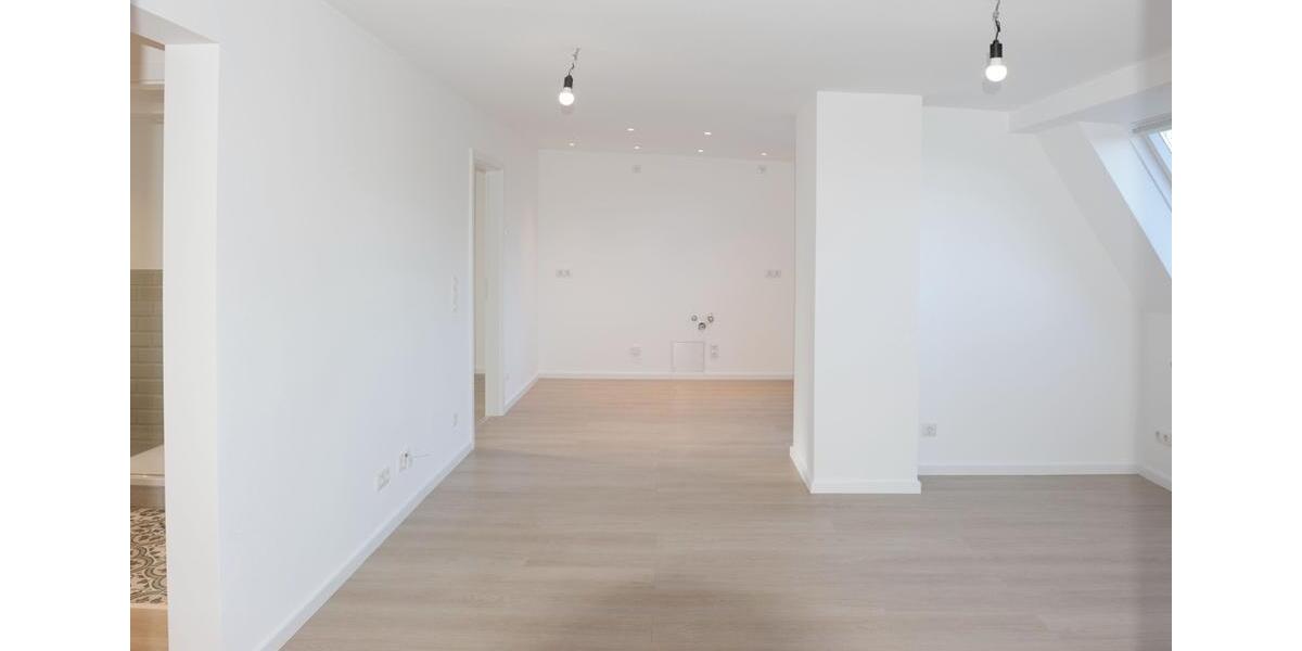 Dachgeschoßwohnung Zwickau Zwickau-Nord - 3 Zimmer, 71 m&sup2;, 705&euro; | Angebot:23768182