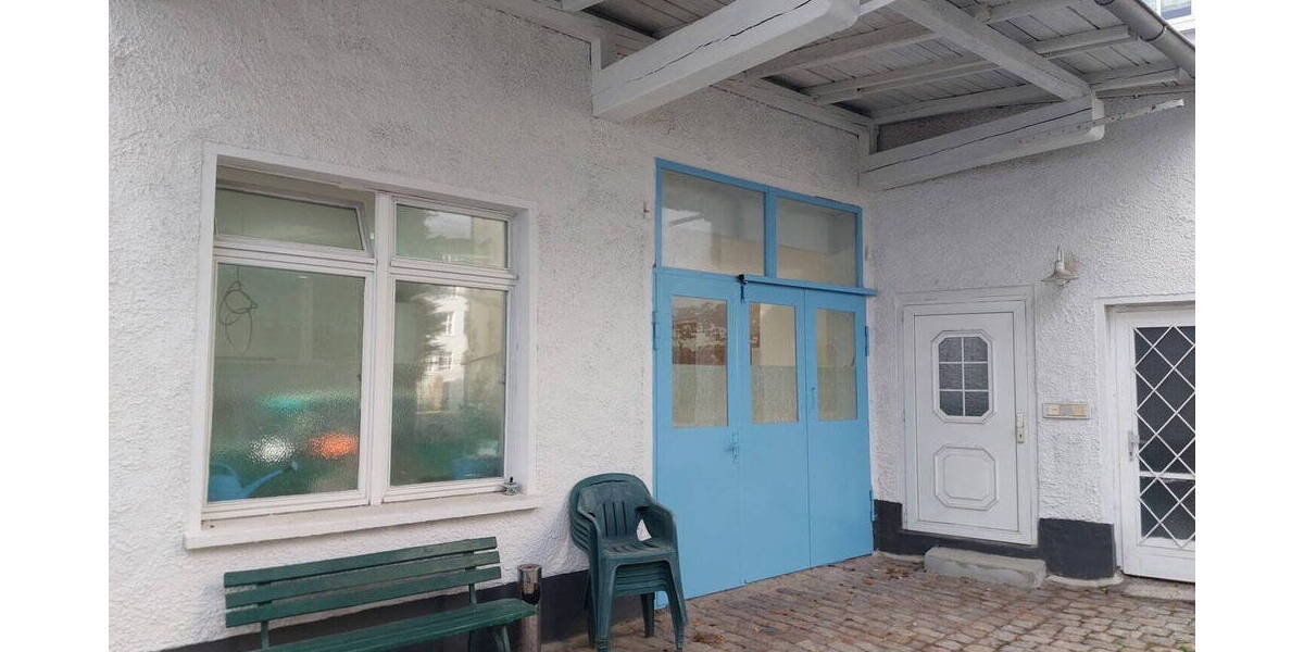 Mehrfamilienhaus, Wohnhaus Sachsen - Limbach-Oberfrohna Limbach-Oberfrohna - 3 Zimmer, 71 m&sup2;, 480&euro; | Angebot:26913716