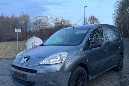 Peugeot Partner 96.000 km 2.990 &euro; Schwarzenberg 08340