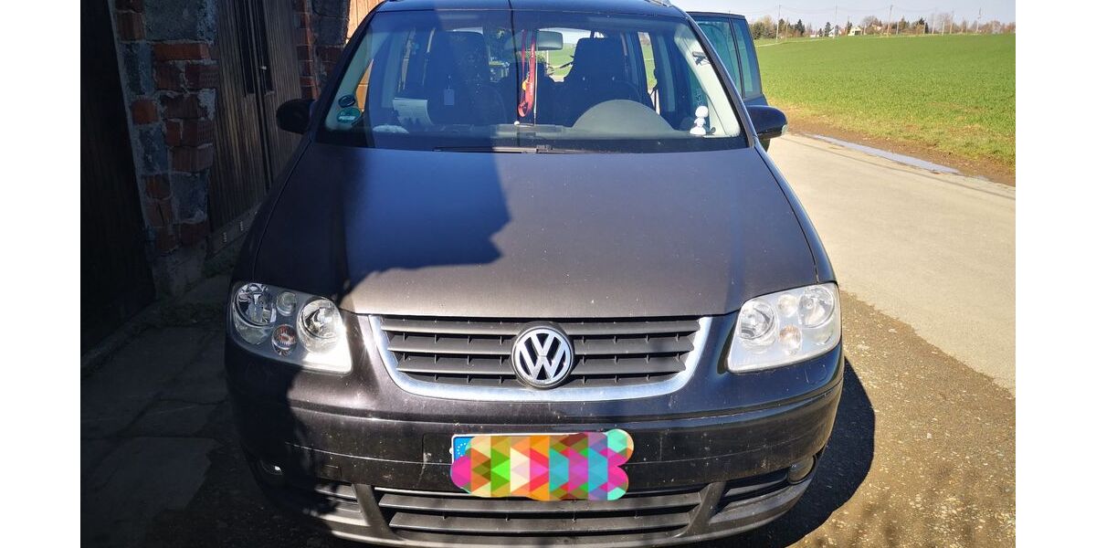VW Touran 345.000 km 1.500 &euro; Pöhl 08543