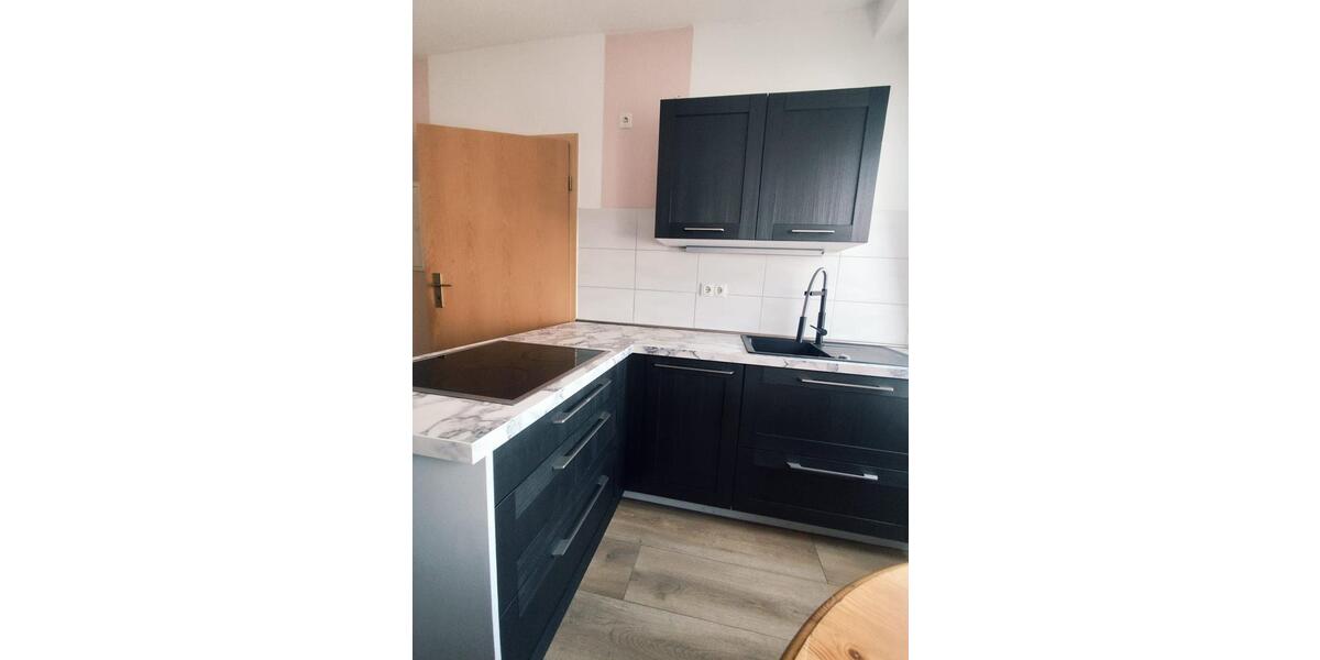 Dachgeschoßwohnung Aue-Bad Schlema Bad Schlema - 4 Zimmer, 115 m&sup2;, 600&euro; | Angebot:25751121