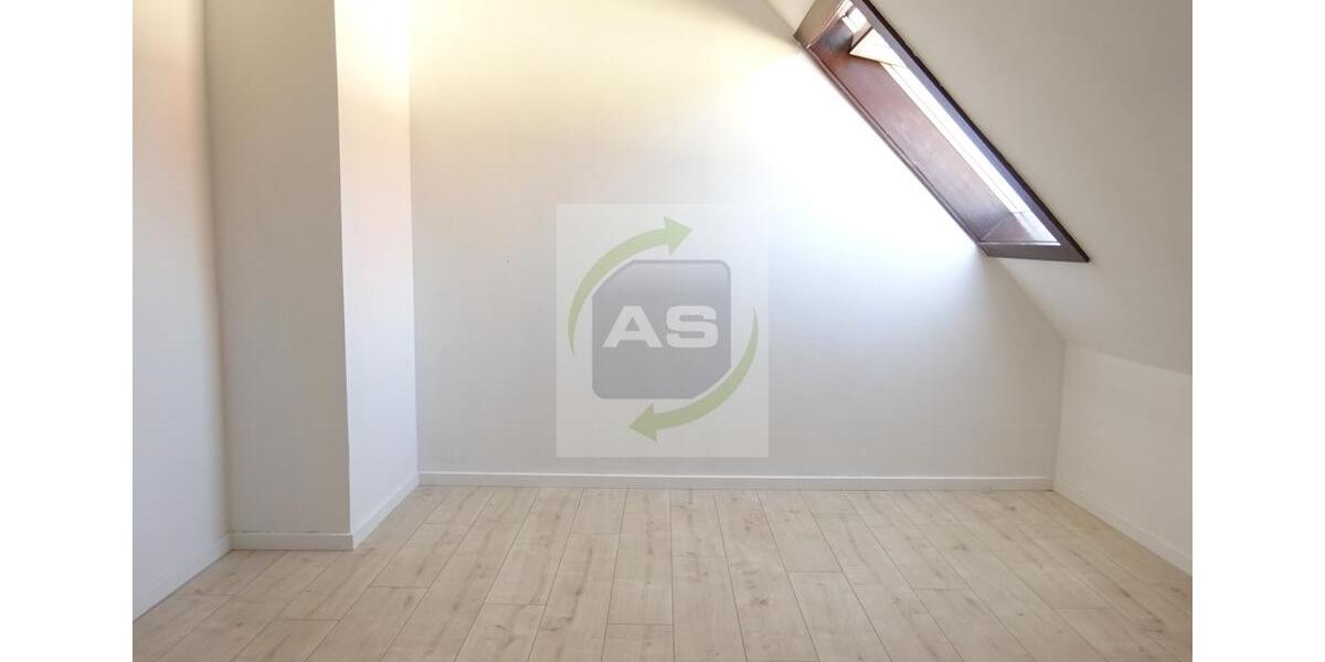 Dachgeschoßwohnung Wilkau-Haßlau Haßlau - 3 Zimmer, 50 m&sup2;, 349&euro; | Angebot:25365190