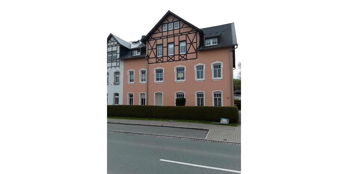 Dachgeschoßwohnung Oelsnitz (Erzgebirge) - 2 Zimmer, 350&euro; | Angebot:22129307