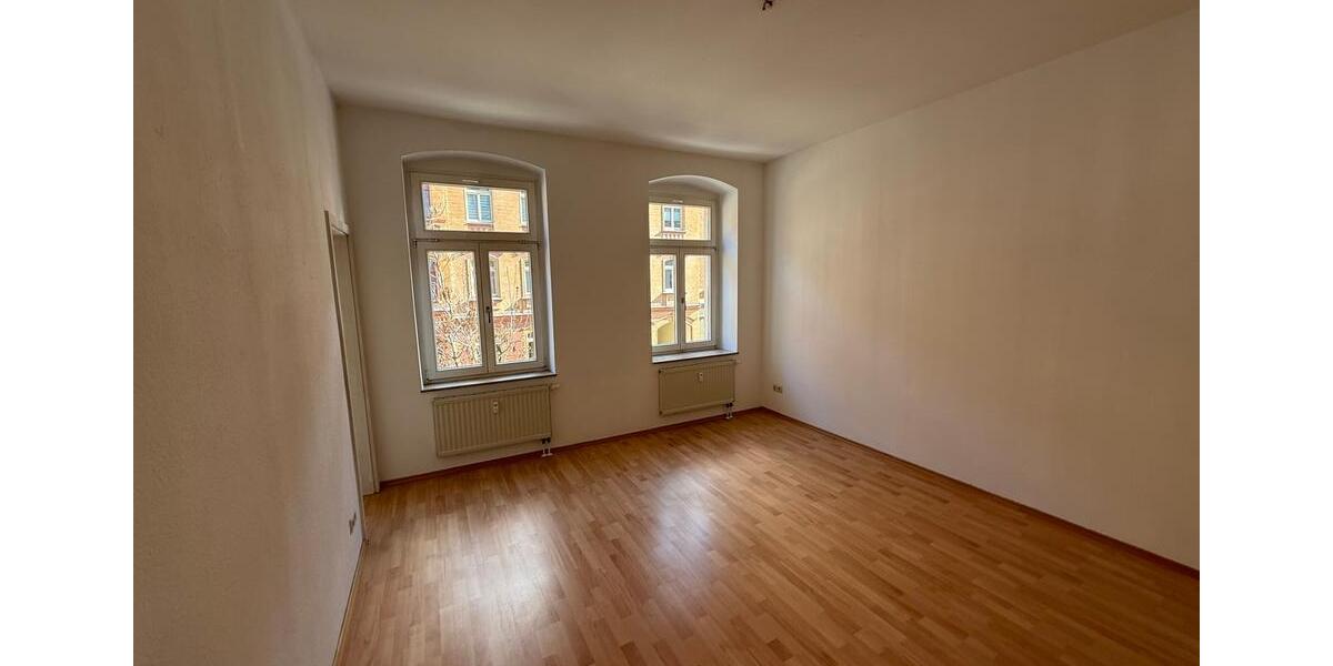 Etagenwohnung Zwickau - 5 Zimmer, 118 m&sup2;, 699&euro; | Angebot:25756475