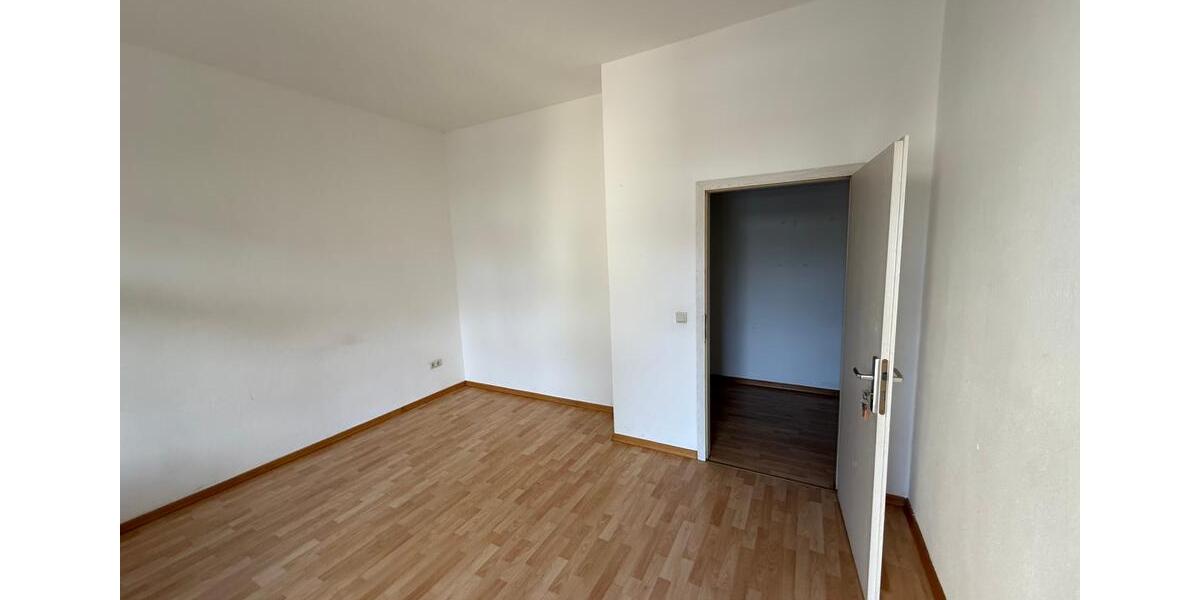 Etagenwohnung Zwickau - 3 Zimmer, 84 m&sup2;, 449&euro; | Angebot:25756491