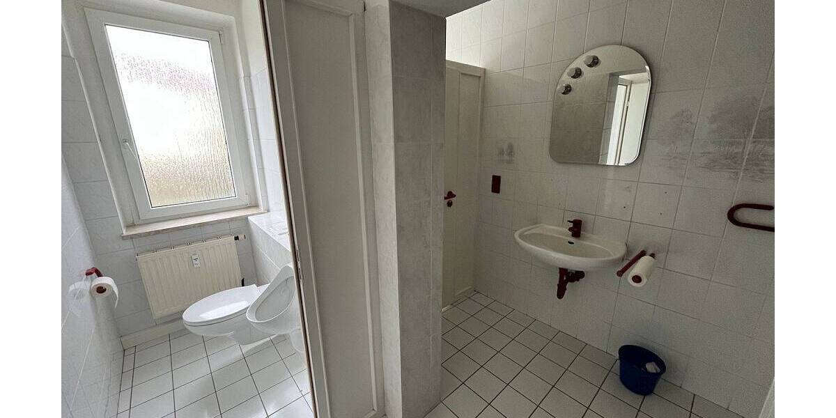 Gewerbeobjekt Zwickau Weißenborn - 1 Zimmer, 300 m&sup2;, 535.000&euro; | Angebot:25682248