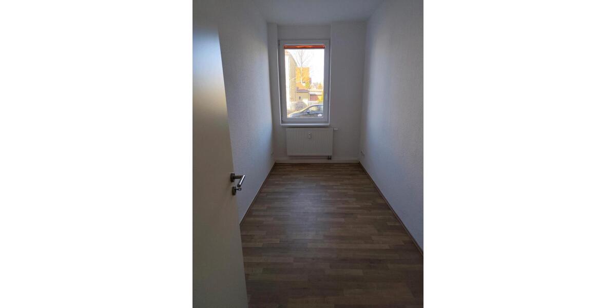 Etagenwohnung Glauchau - 2 Zimmer, 72 m&sup2;, 395&euro; | Angebot:25100565