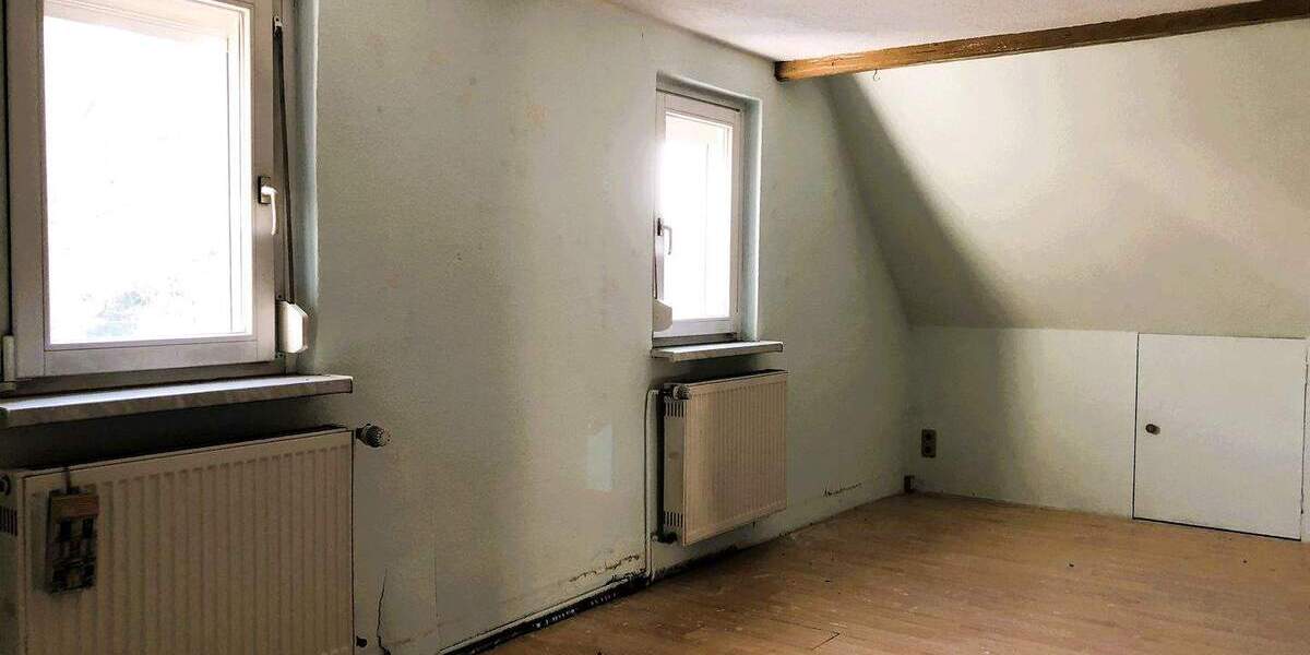 Mehrfamilienhaus, Wohnhaus St. Egidien Lobsdorf - 7 Zimmer, 160 m&sup2;, 135.000&euro; | Angebot:25678795