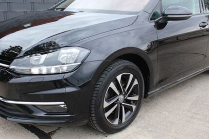 VW Golf 64.642 km 17.885 &euro; Zwickau 08058