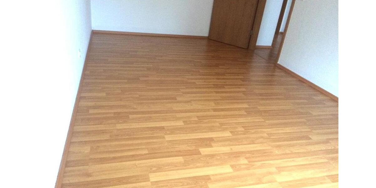 Etagenwohnung Werdau - 2 Zimmer, 56 m&sup2;, 390&euro; | Angebot:24511835