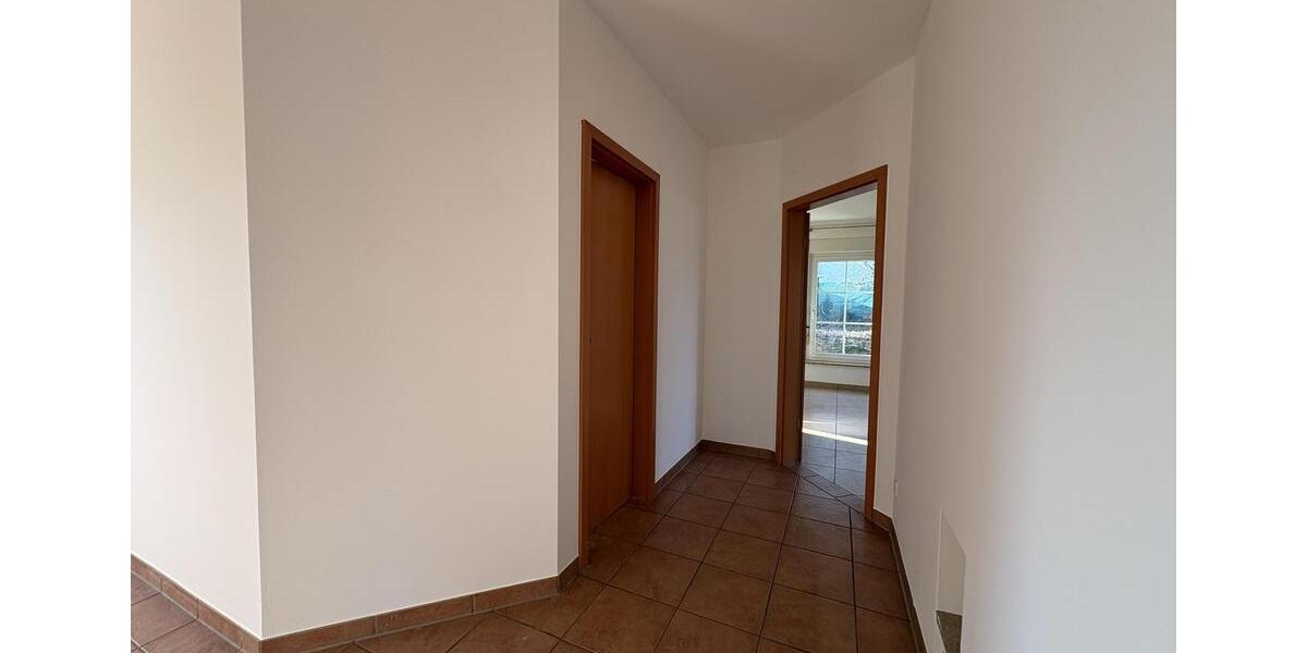 Einfamilienhaus Zwickau Cainsdorf - 3 Zimmer, 95 m&sup2;, 1.300&euro; | Angebot:24963886