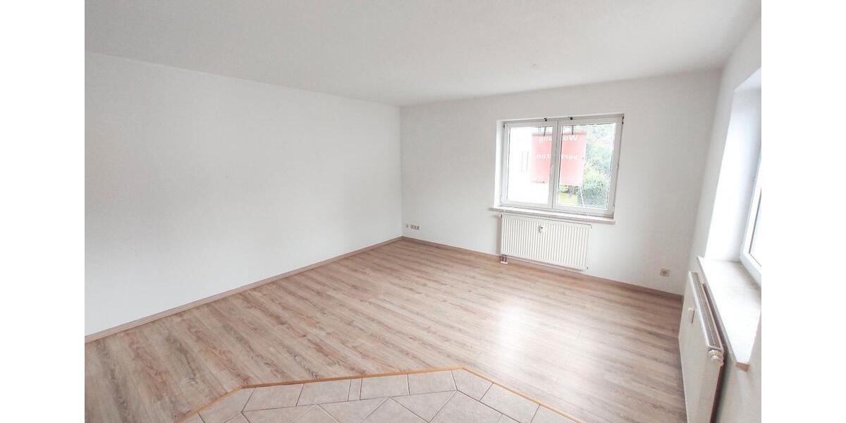 Etagenwohnung Hohenstein-Ernstthal Ernstthal - 2 Zimmer, 52 m&sup2;, 280&euro; | Angebot:25454594