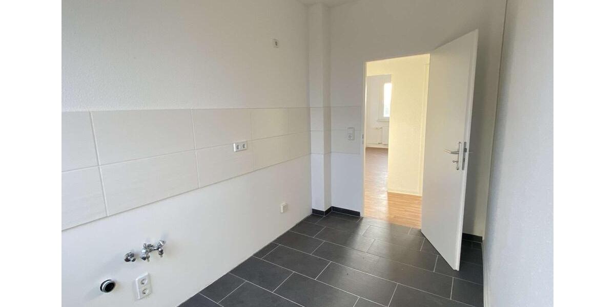 Etagenwohnung Nobitz - 4 Zimmer, 74 m&sup2;, 372&euro; | Angebot:25419121