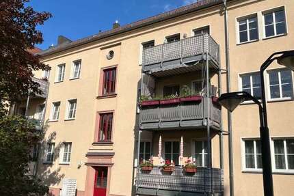 Wohnung Zwickau - 2 Zimmer, 56 m&sup2;, 49.000&euro; | Angebot:23876390