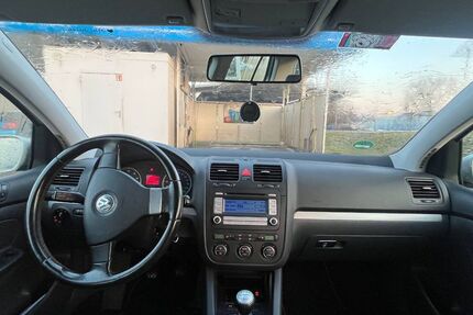 VW Golf 194.000 km 2.600 &euro; Zwickau 08056