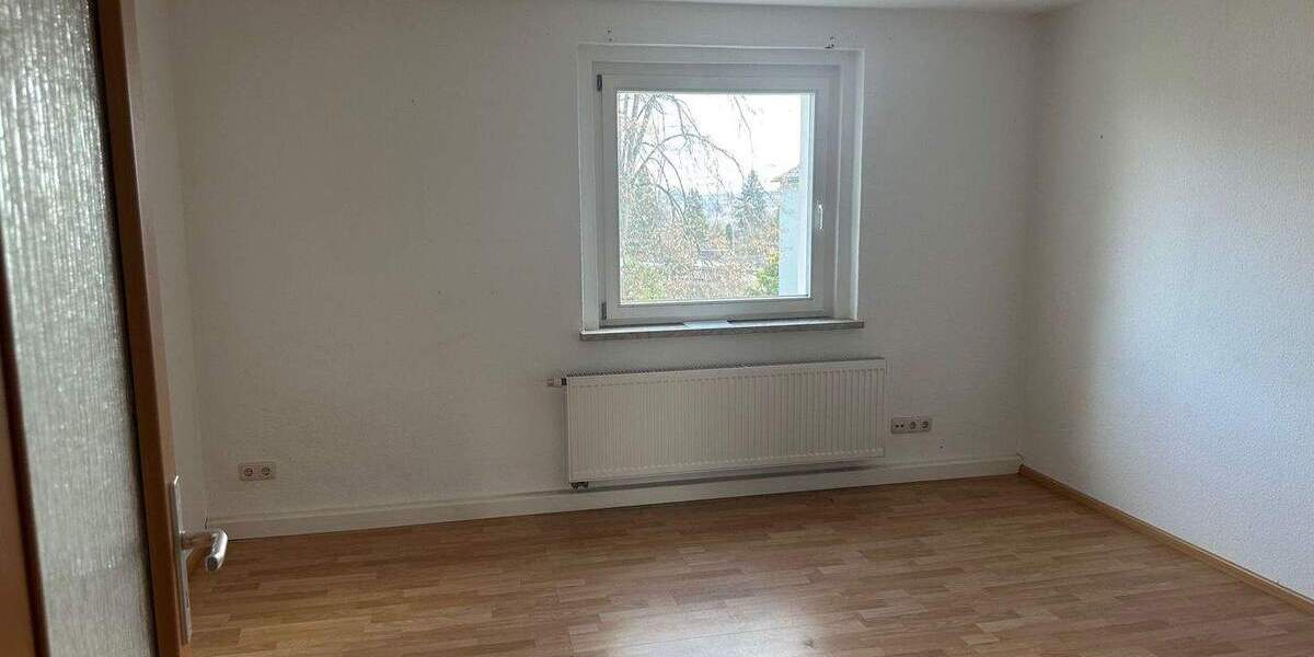 Etagenwohnung Netzschkau - 2 Zimmer, 53 m&sup2;, 268&euro; | Angebot:25864441