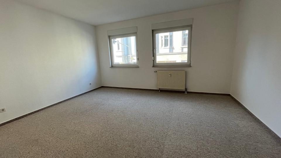 Etagenwohnung Zwickau Neuplanitz - 2 Zimmer, 68 m&sup2;, 370&euro; | Angebot:17651418