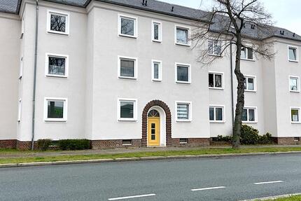 Wohnung Glauchau - 3 Zimmer, 61 m&sup2;, 390&euro; | Angebot:26003171