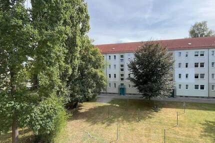 Wohnung Zwickau Eckersbach - 2 Zimmer, 47 m&sup2;, 249&euro; | Angebot:26276102