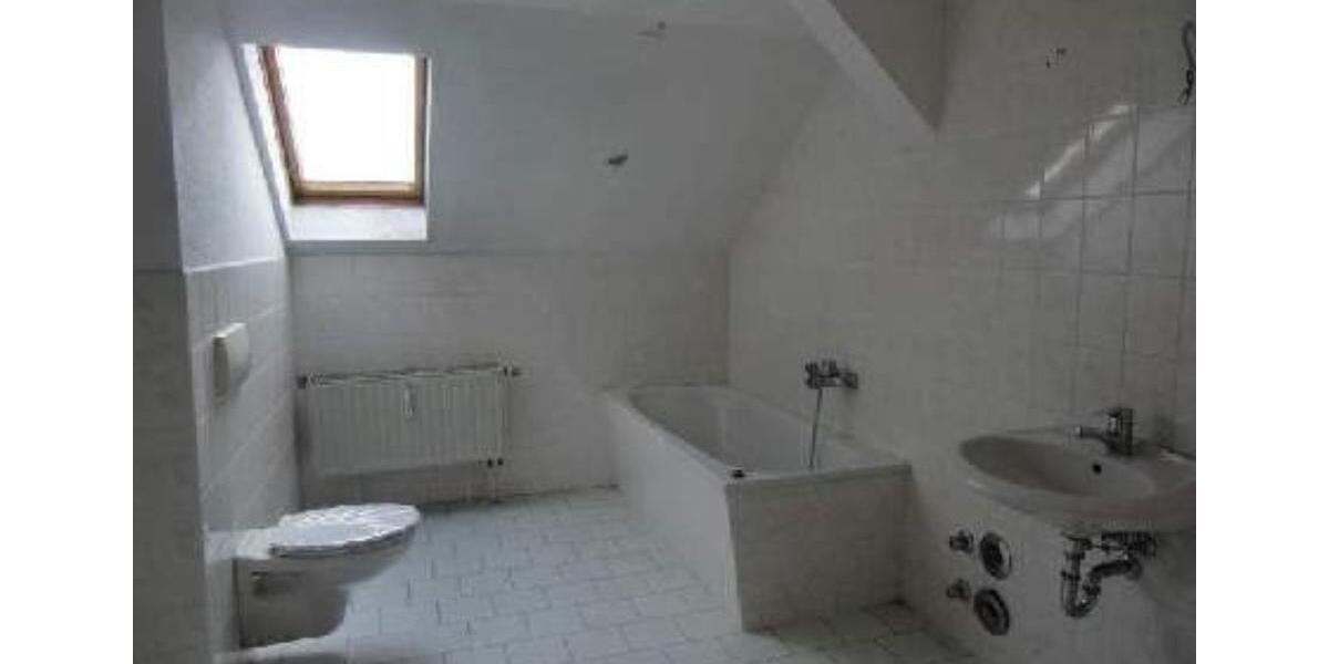 Dachgeschoßwohnung Falkenstein/Vogtland Vogtland - 5 Zimmer, 85 m&sup2;, 430&euro; | Angebot:25205442