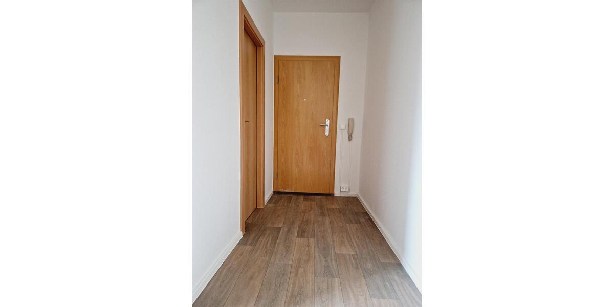 Etagenwohnung Glauchau - 3 Zimmer, 67 m&sup2;, 390&euro; | Angebot:19052303