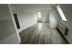 Dachgeschoßwohnung Werdau - 2 Zimmer, 35 m&sup2;, 200&euro; | Angebot:24817062