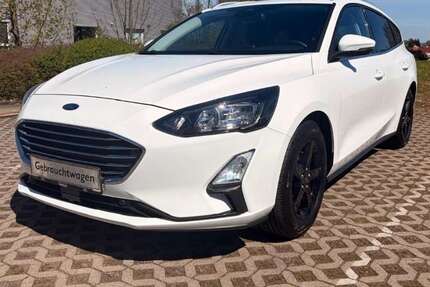 Ford Focus 57.504 km 14.870 &euro; Glauchau 08371