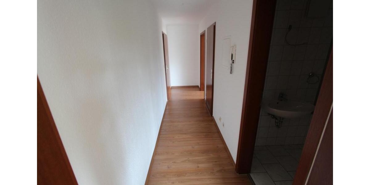 Etagenwohnung Glauchau - 2 Zimmer, 50 m&sup2;, 250&euro; | Angebot:25363724